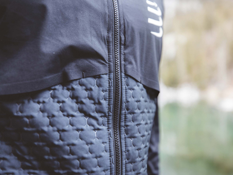 Compressport | Winter Insulated 10/10 Jacket | Dames | Trail.nl