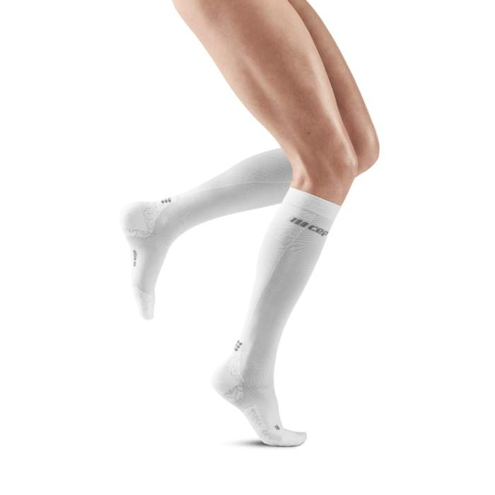 CEP | Ultralight Socks Tall V3 | Compressiekousen | Dames | Trail.nl