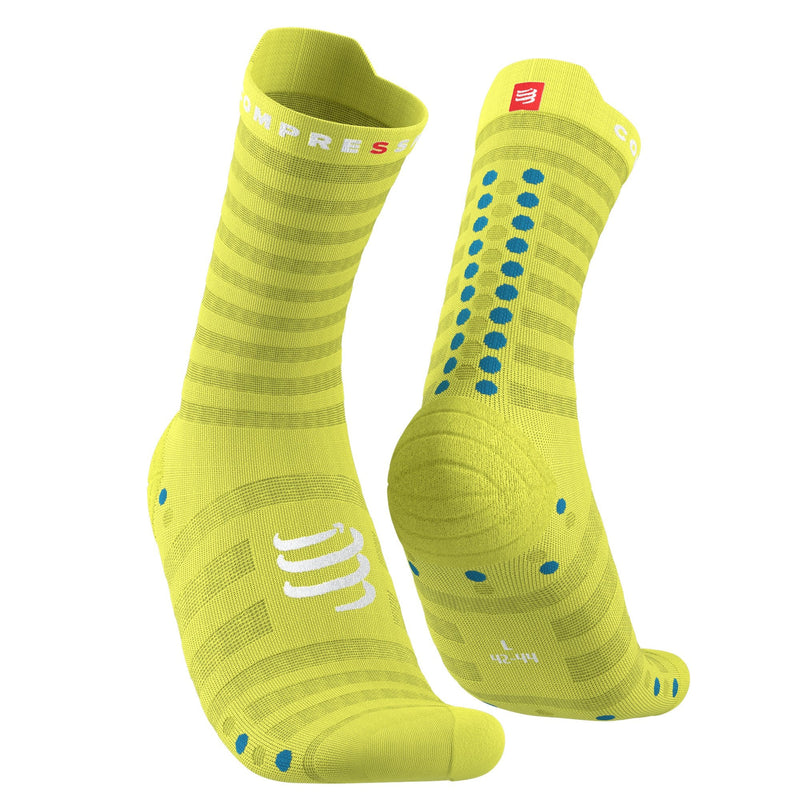 Compressport | Pro Racing Socks Run V4.0 Ultralight High | Hardloopsokken - Trail.nl