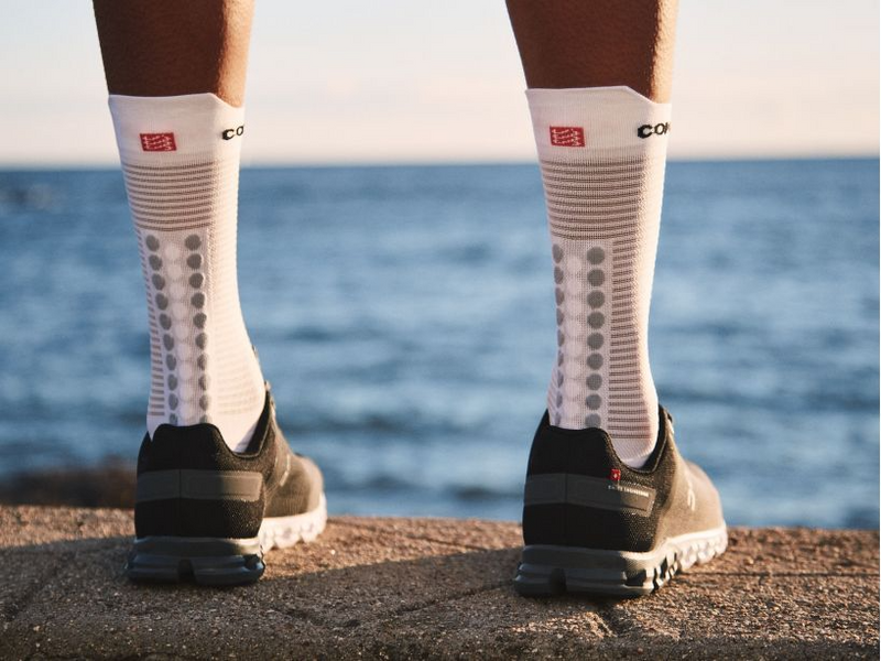 Compressport Pro Racing Socks Run V4.0 High - Dutch Mud Men