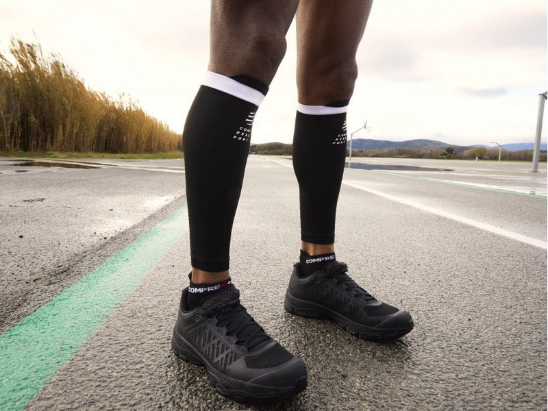 Compressport Pro Racing Socks Run V4.0 Low - Dutch Mud Men
